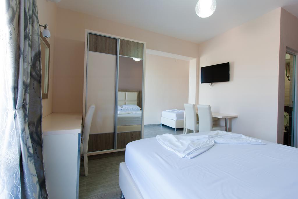 A3 Apartments Ulcinj Esterno foto