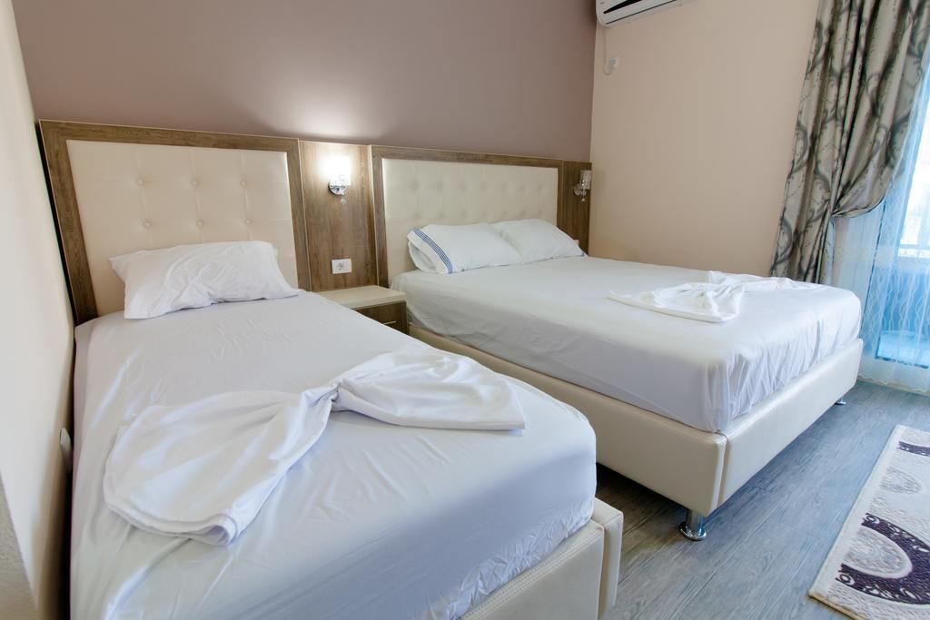 A3 Apartments Ulcinj Esterno foto
